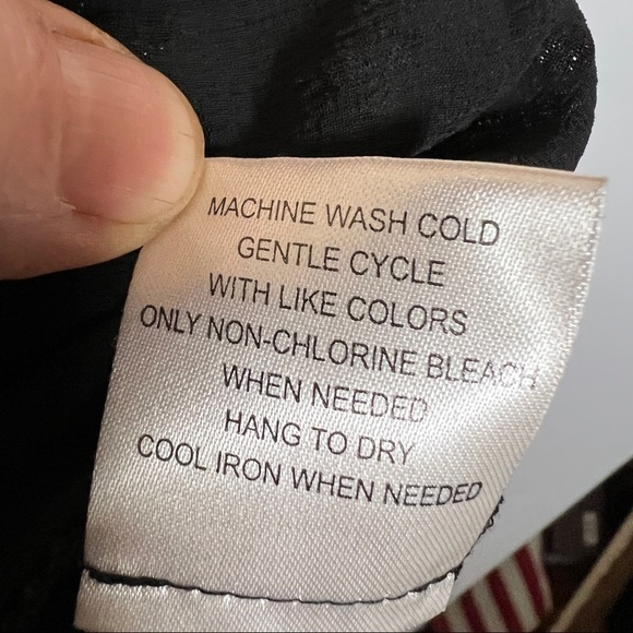 MODCLOTH Sparkling Black Fit & Flare Dress. Bodice has pleats, chocker, Size L - Picture 12 of 12